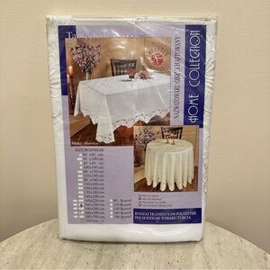 Home Collection Elegant Lace White Tablecloth NWT